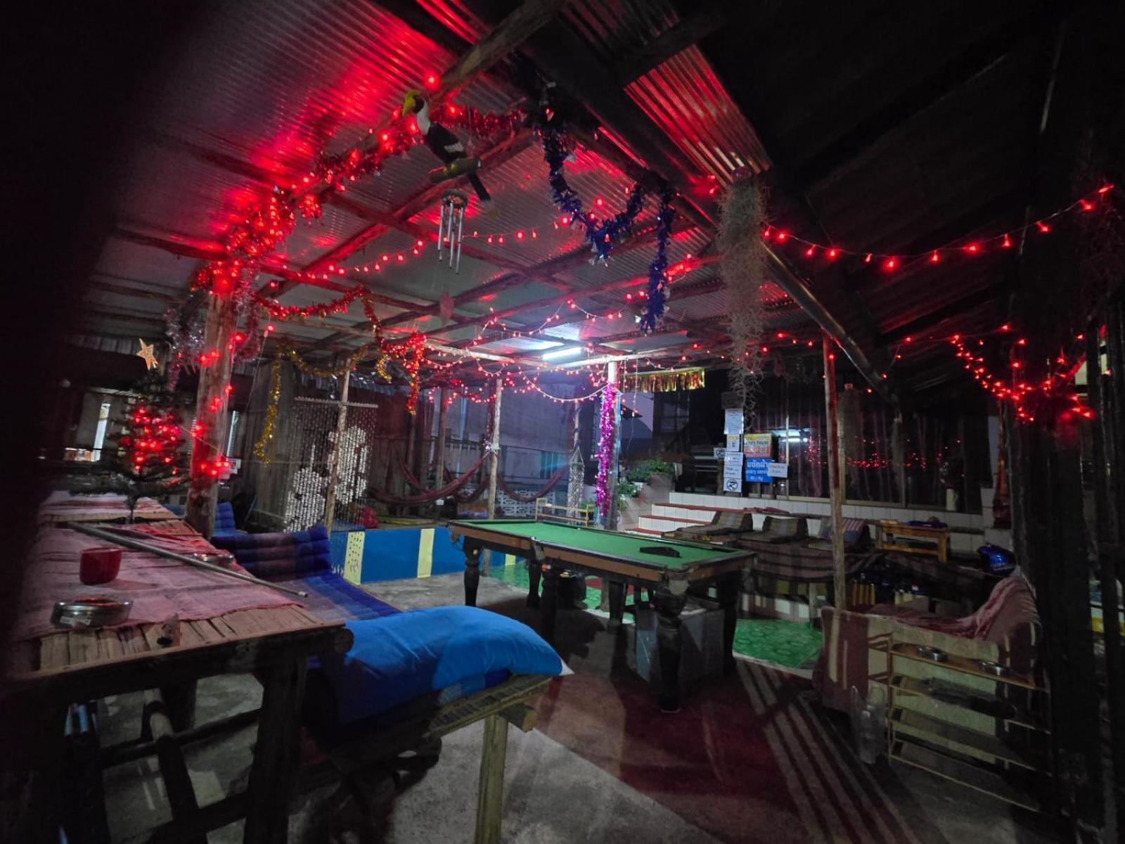 Sunny House Hostel Пай Экстерьер фото